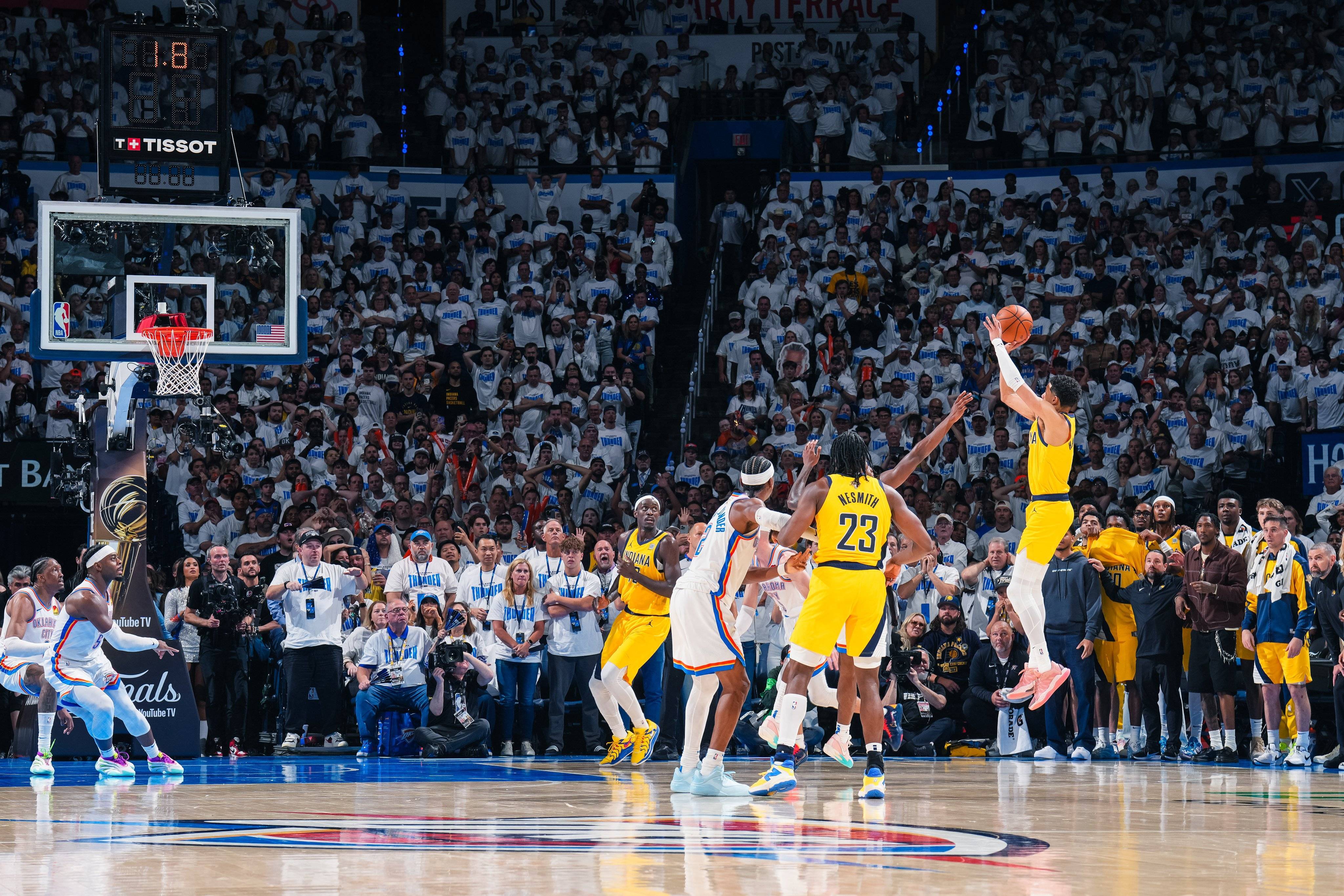 乐竞官网-冲刺阶段山东泰山调整名单以备NBA季后赛，战术微调环节打磨，底气十足，身体对抗强度拉满的简单介绍